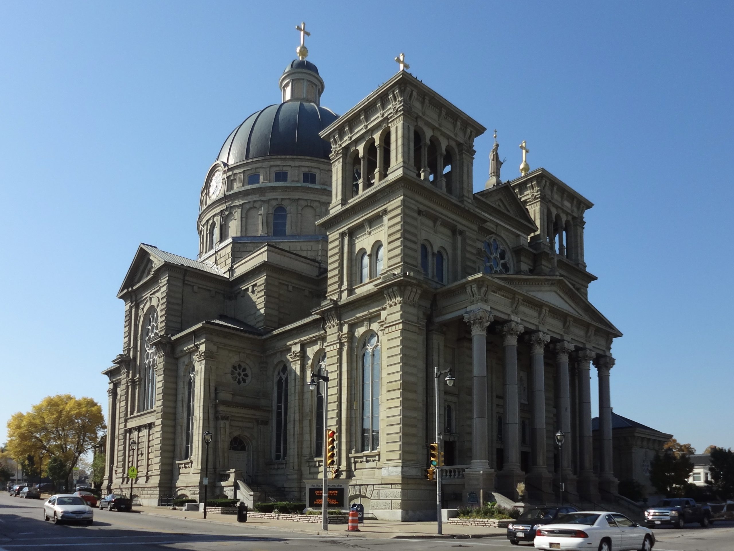 The Polish community in Lincoln Village, South Side Milwaukee: the Basilica of St. Josaphat
