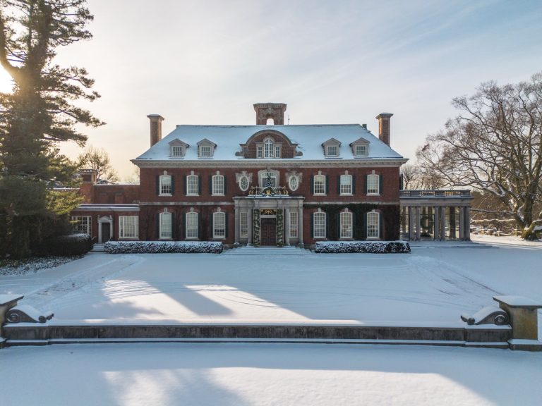 The Jewish community in Old Westbury, New York