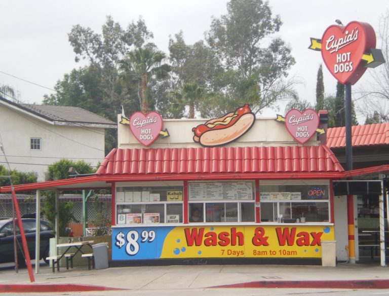 The Persian community in Tarzana, California