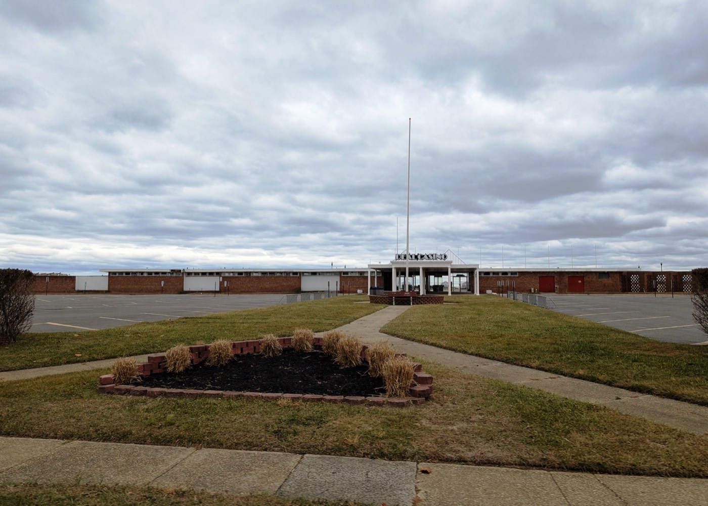 The Syrian Jewish community in Deal, New Jersey