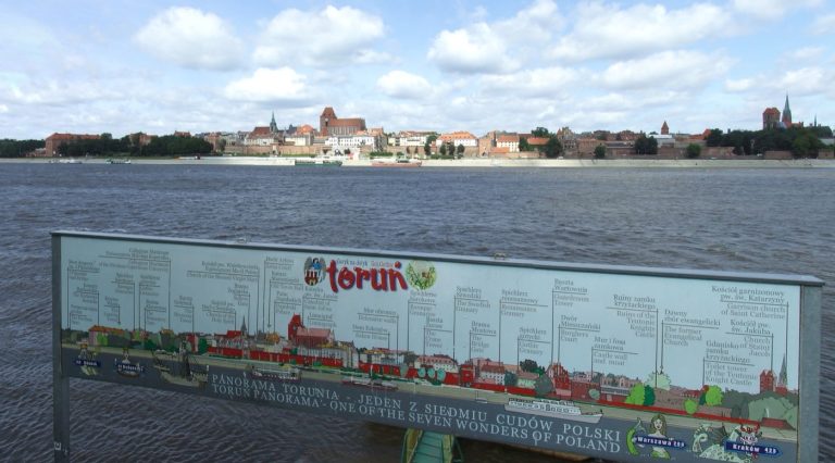 The Lewandowski surname: Toruń and the Vistula, Kuyavia, Poland