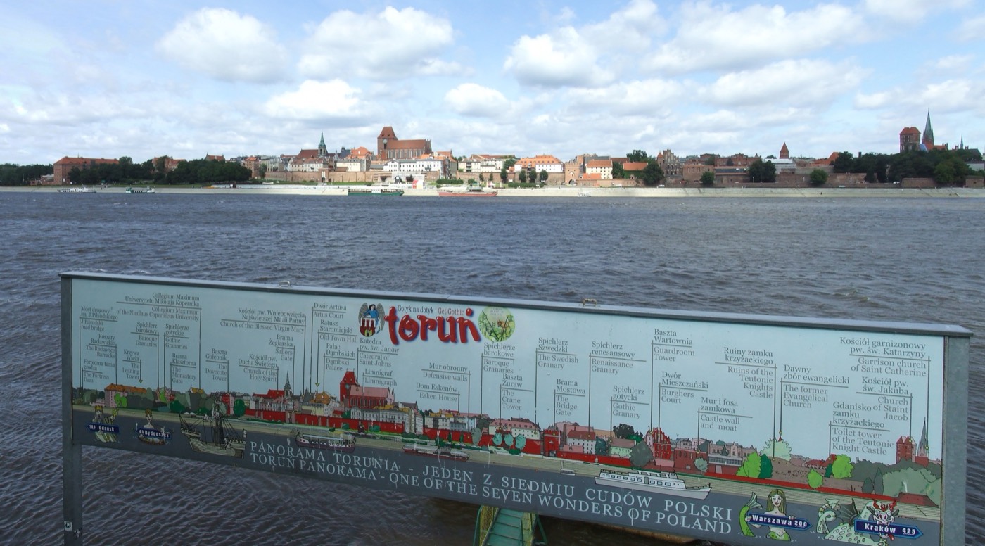 The Lewandowski surname: Toruń and the Vistula, Kuyavia, Poland