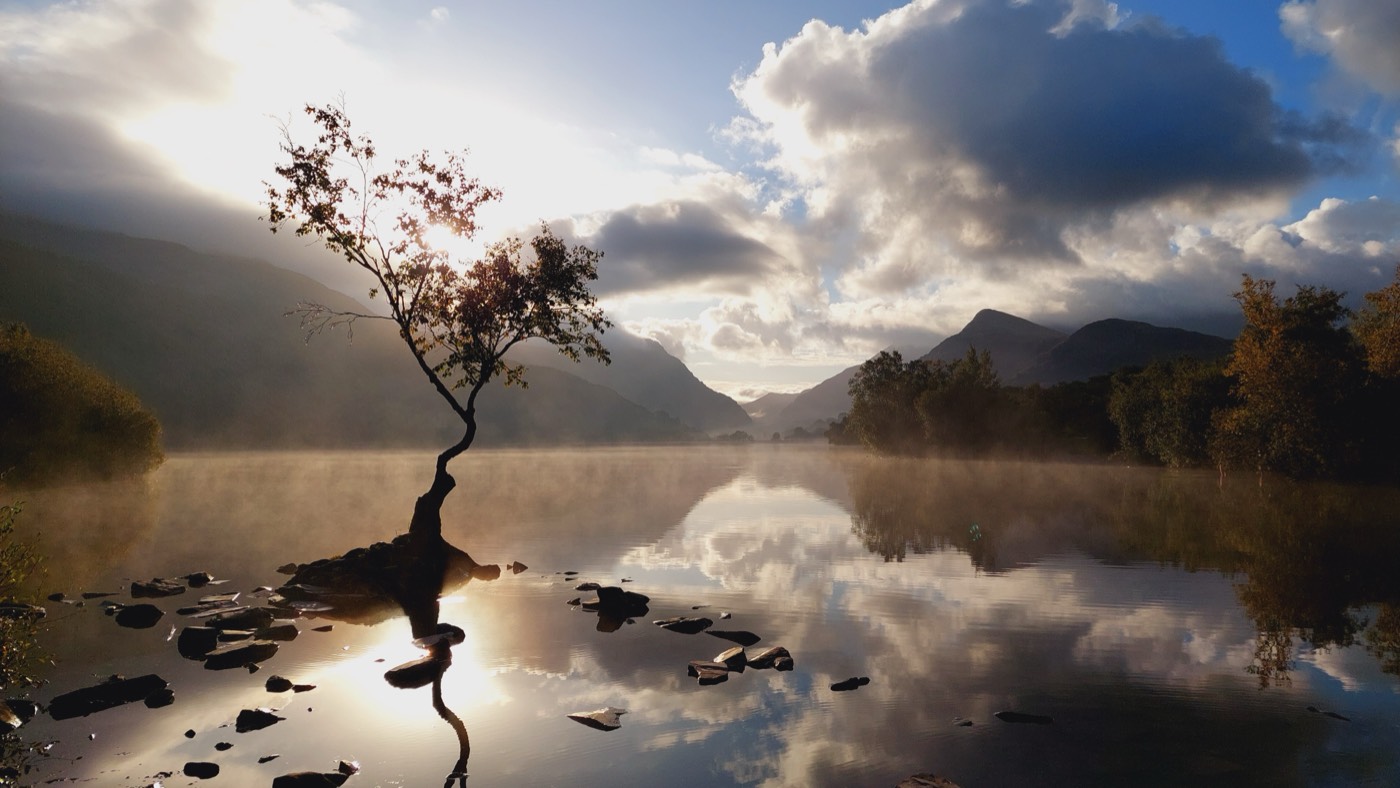 The Roberts surname: Llyn Padarn, Llanberis, Caernarfonshire, north Wales